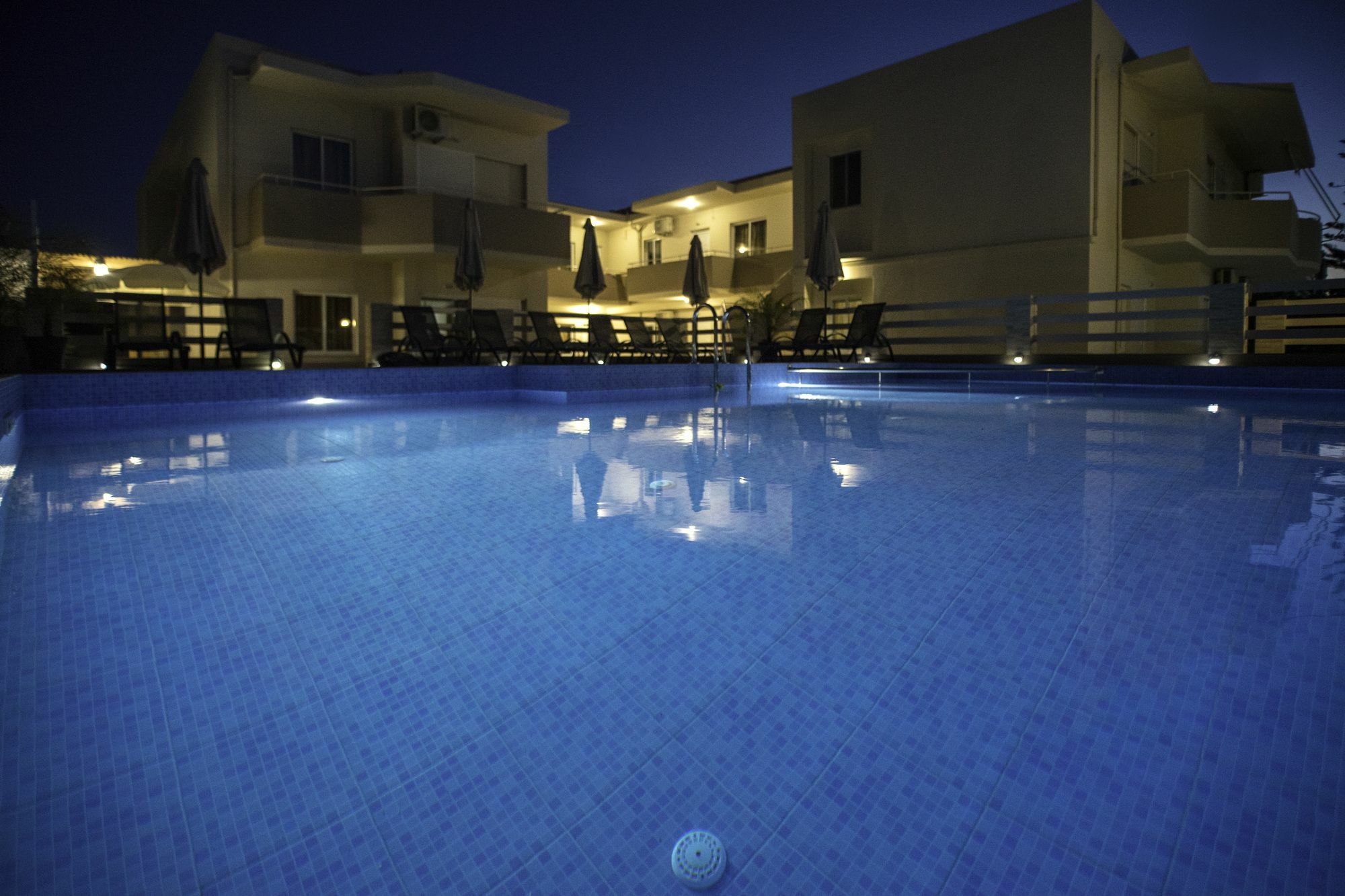 Naiades Luxury Apartments Kalathas Exterior photo