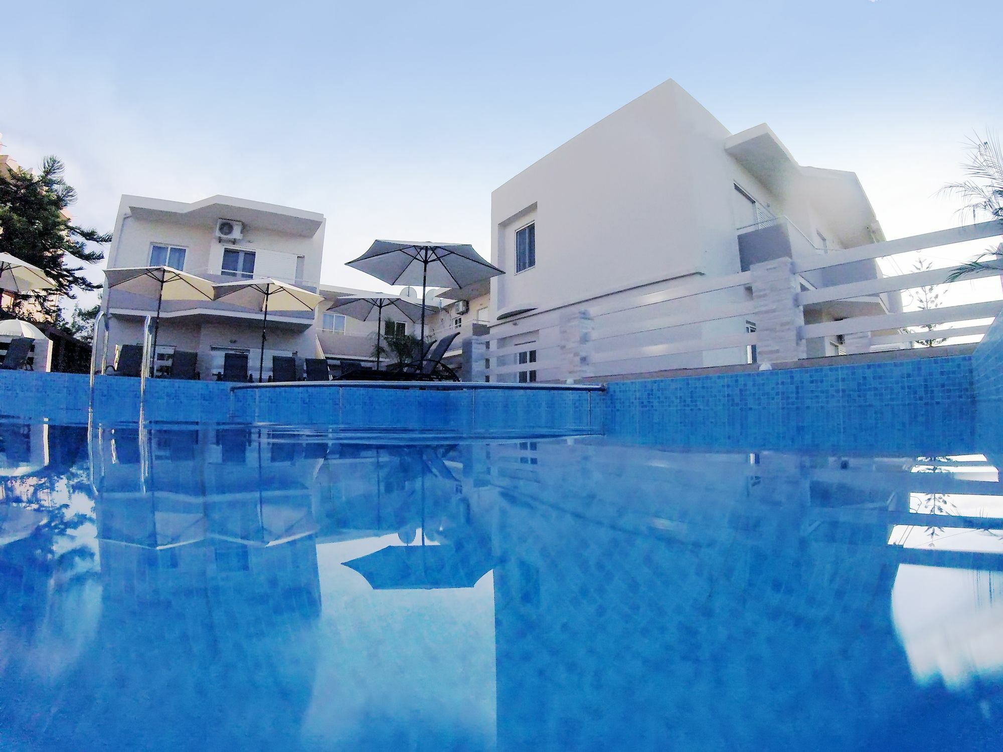 Naiades Luxury Apartments Kalathas Exterior photo